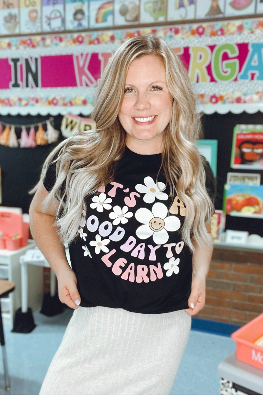 IT'S A GOOD DAY TO LEARN GRAPHIC TEE